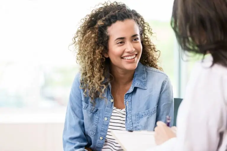 The Benefits of Choosing An Orthodontist Over Mail-Order Aligners