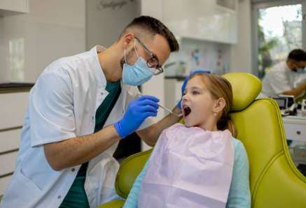 When Should My Child See an Orthodontist? A Parent’s Guide!