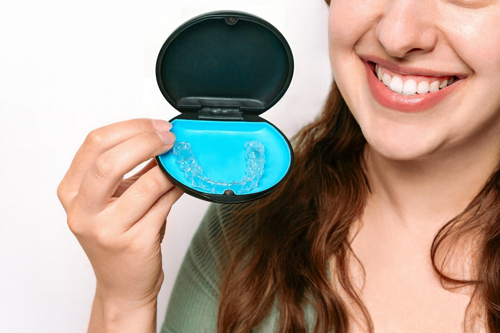 Why Are Clear Braces Becoming Popular Among Adults in Trinity, FL?