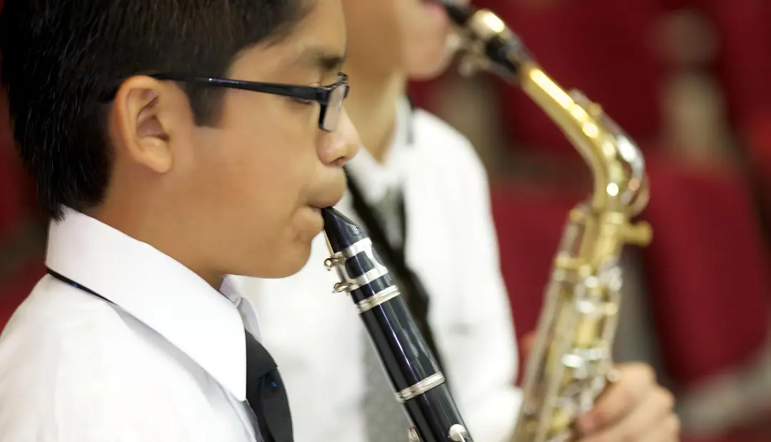 Can You Play a Musical Instrument With Braces